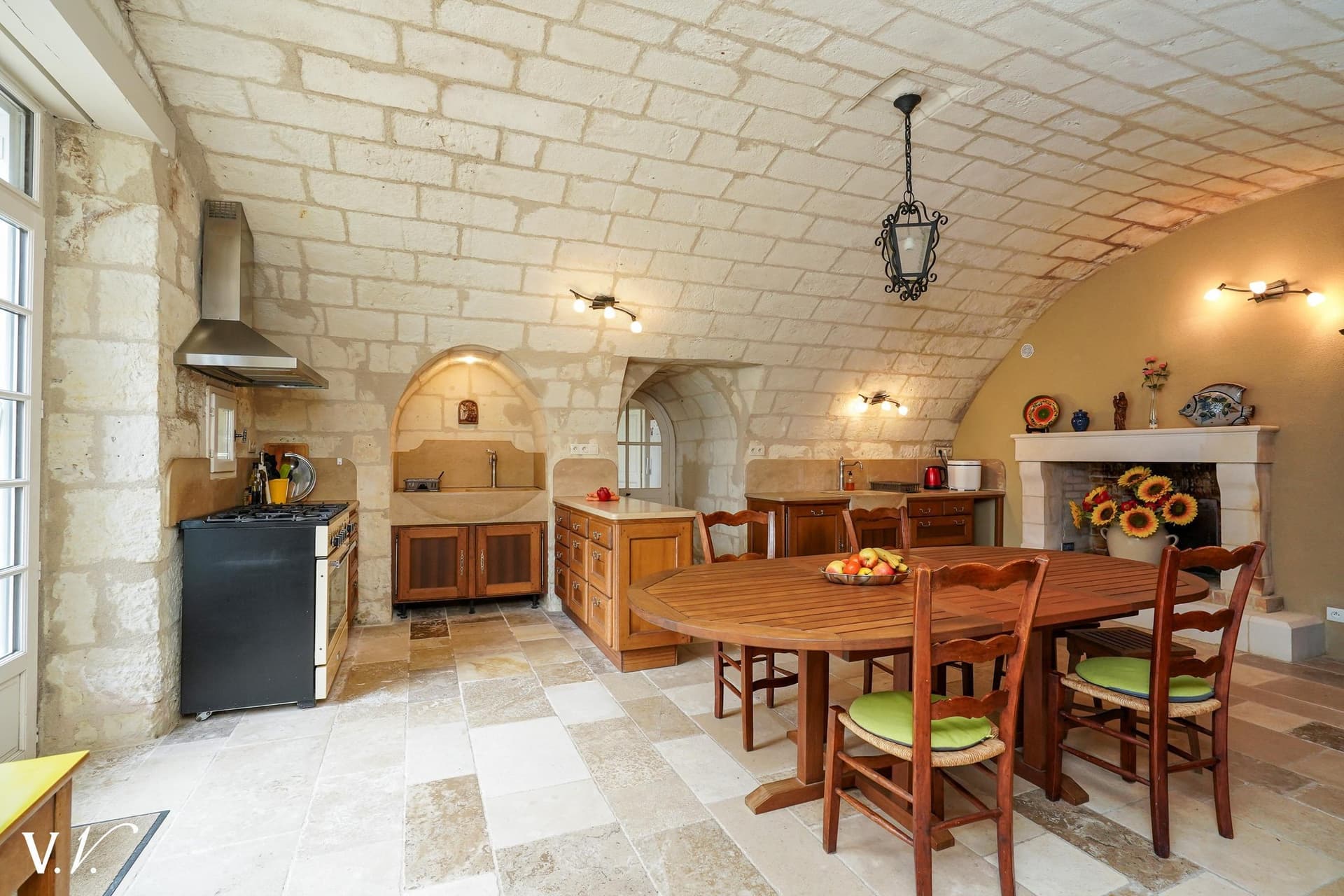 Charming Private Hotel With Guest House And Park 5
