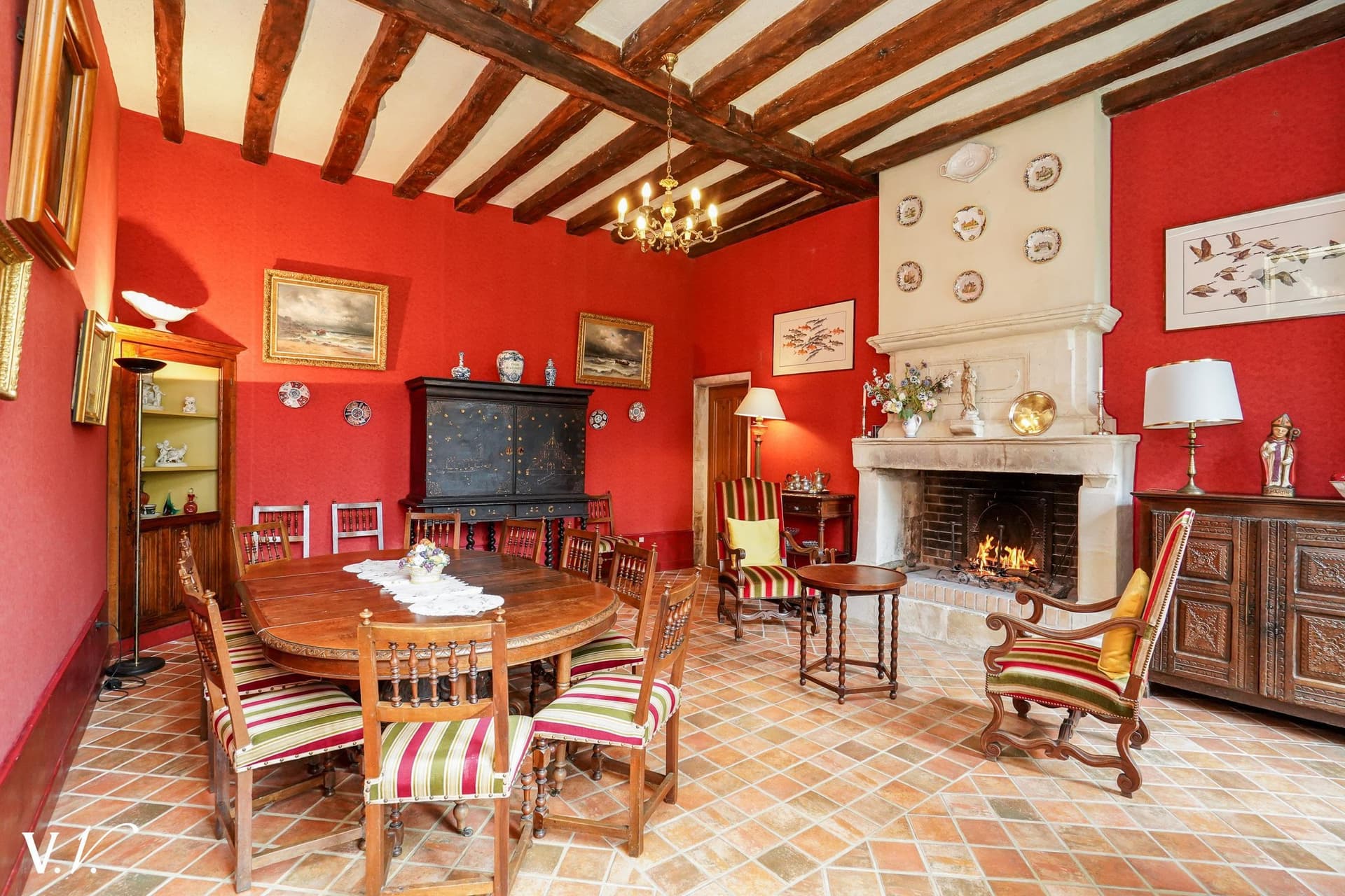 Charming Private Hotel With Guest House And Park 4