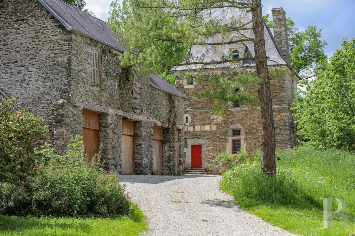 Historic Château Overlooking The Vire River With 22 Hectares 4