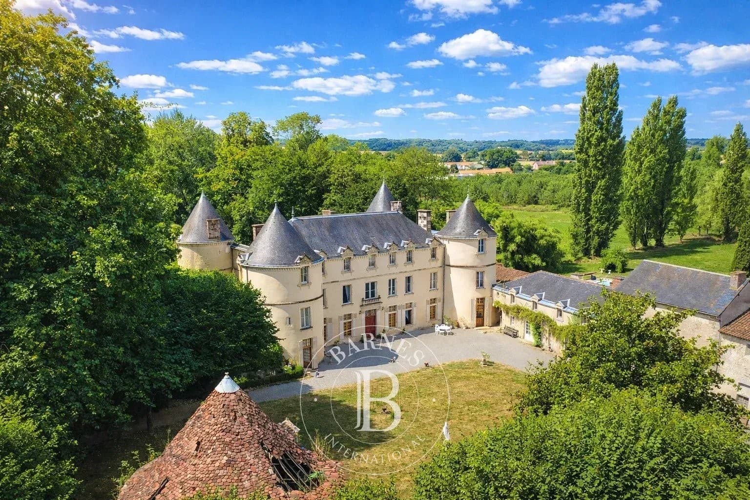 Historic 14th-15th Century Château Surrounded By 10 Hectares Of Parkland 2