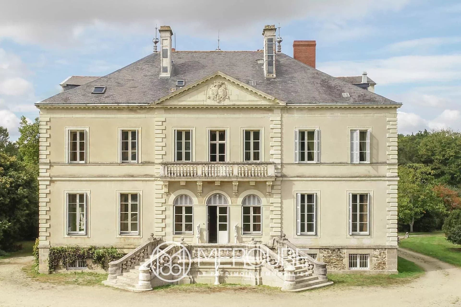 19th Century Château With Established Hospitality Venue And Unique Features