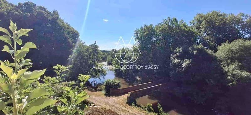 Stunning 19th Century Château With Expansive Grounds And River Views 5