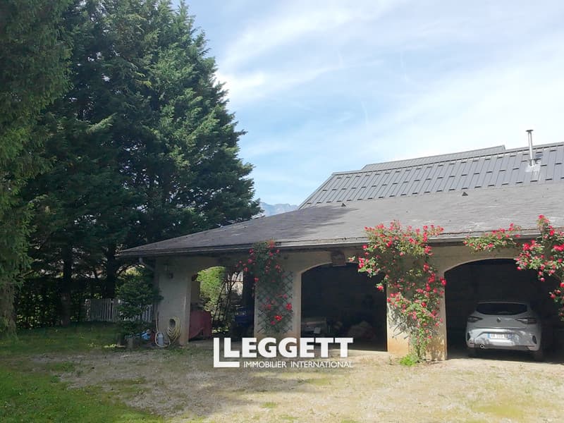 Stylish Château with Development Potential Near Albertville 4