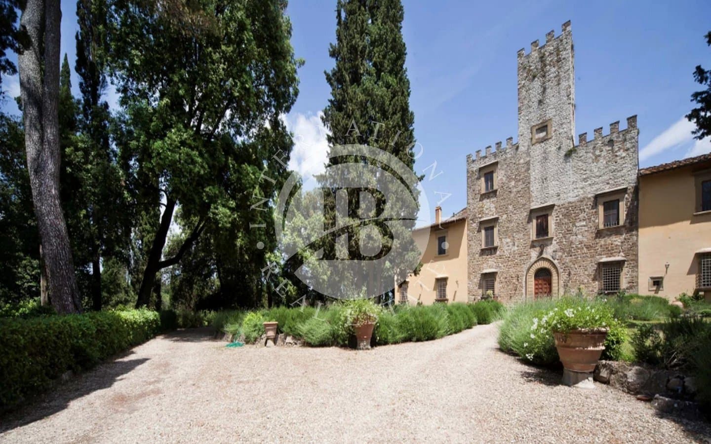 Historic Castle With Panoramic Views And Private Chapel In Tuscany