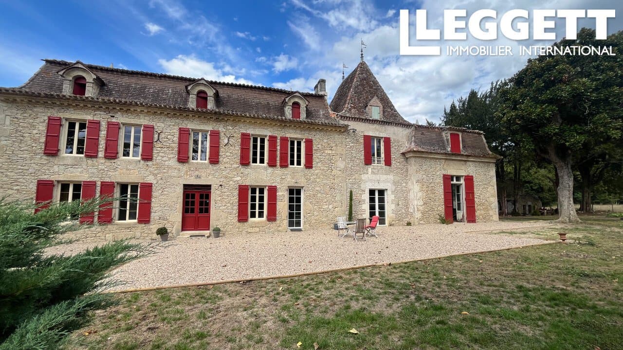 Charming Renovated Character Property In The Heart Of The Gironde Countryside