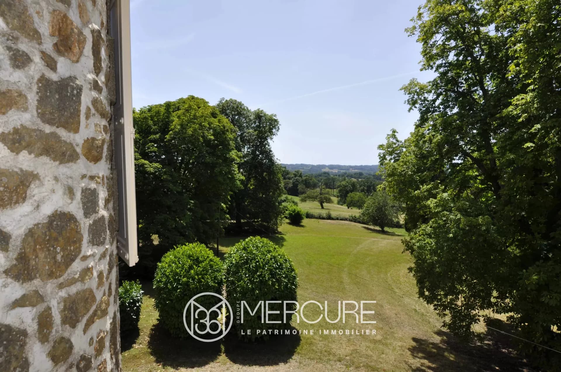 19th Century Castle With 15 Bedrooms And Swimming Pool 4