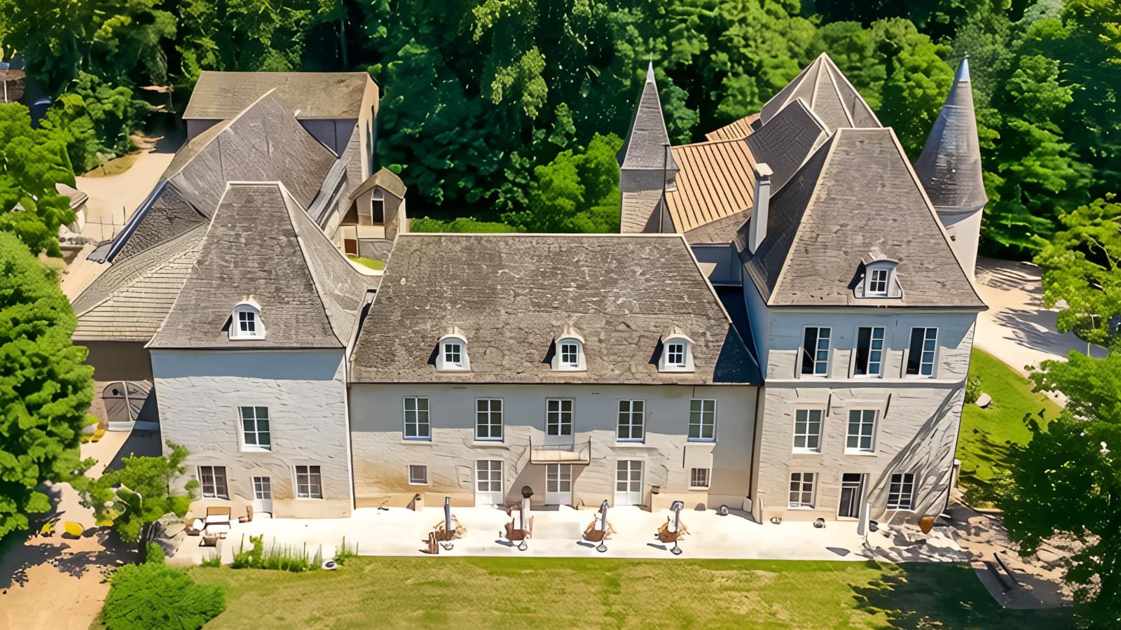 Château de Pymont 700.0 Sqm 9 Bedrooms 3