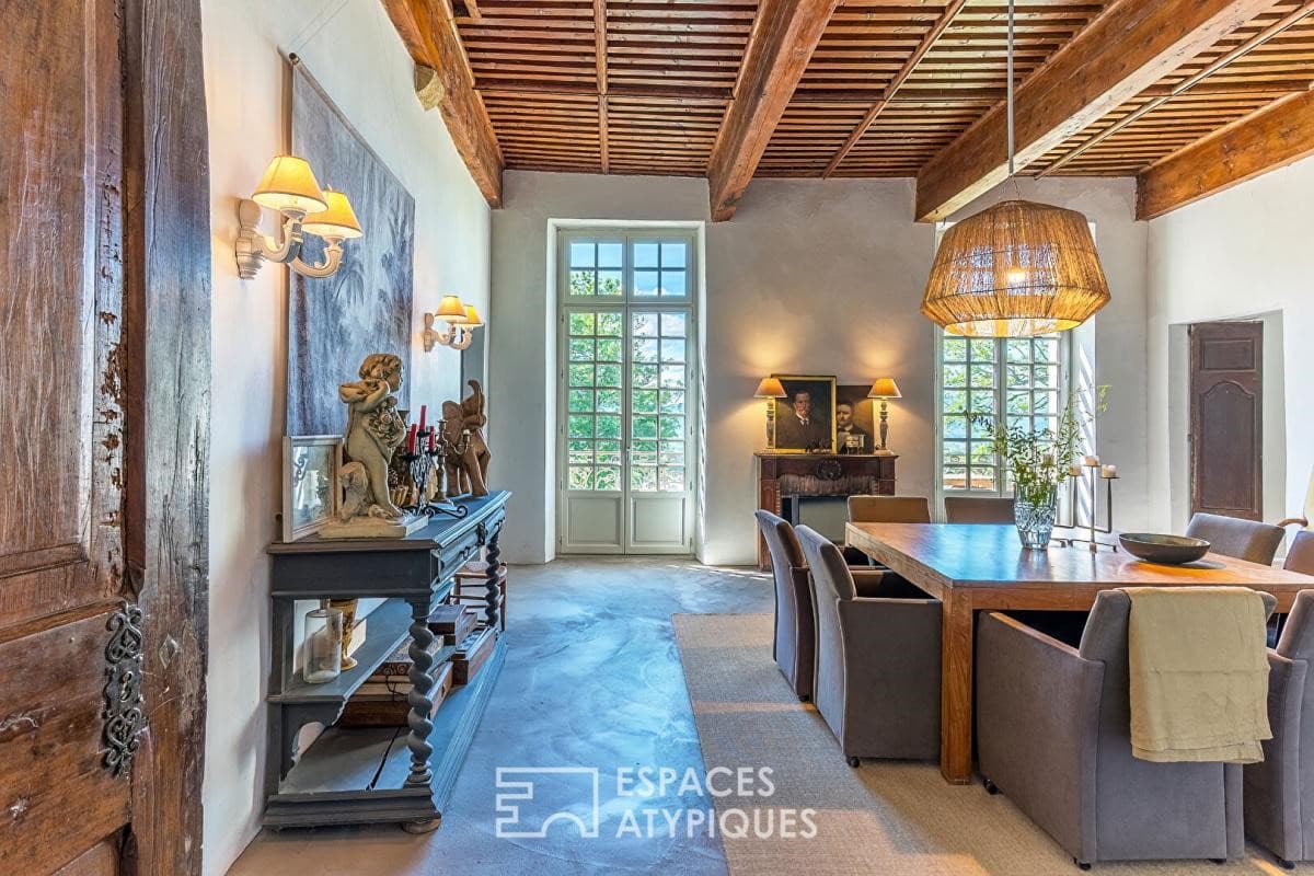 Exceptional Manor House with Historical Significance and Modern Amenities 5