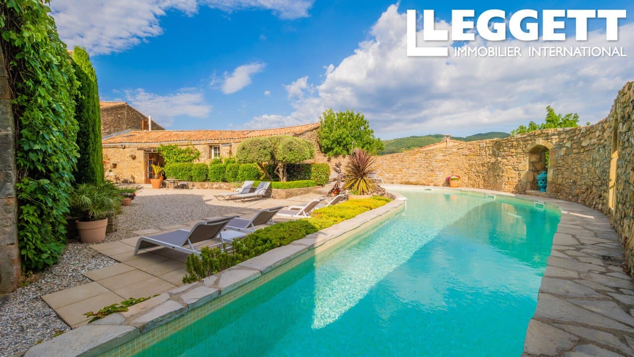 Exceptional 17th Century Château With Heated Pool And Breathtaking Views 2