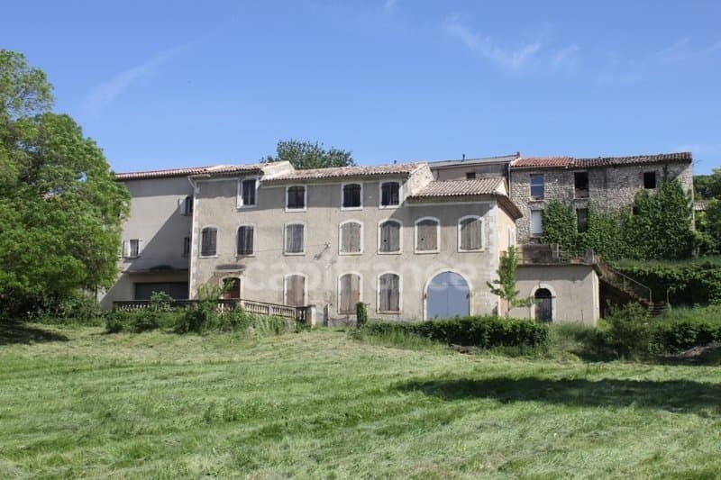 Historic Castle in Saignon with Renovation Potential 4