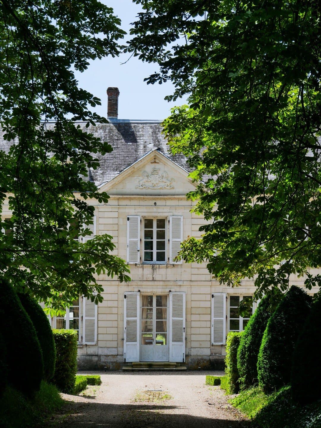 Elegant 18th Century Château With Extensive Outbuildings Near Château de Chenonceau 2