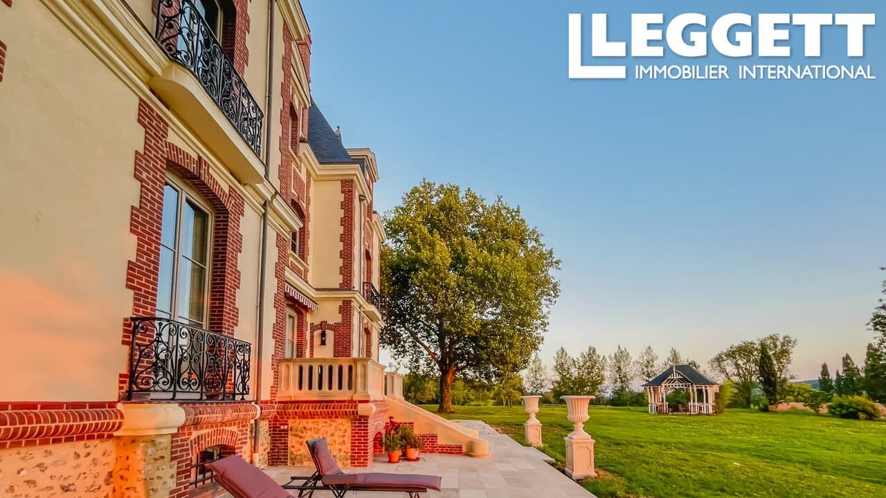 Elegant 19th Century Château With Equestrian Facilities In Normandy 4
