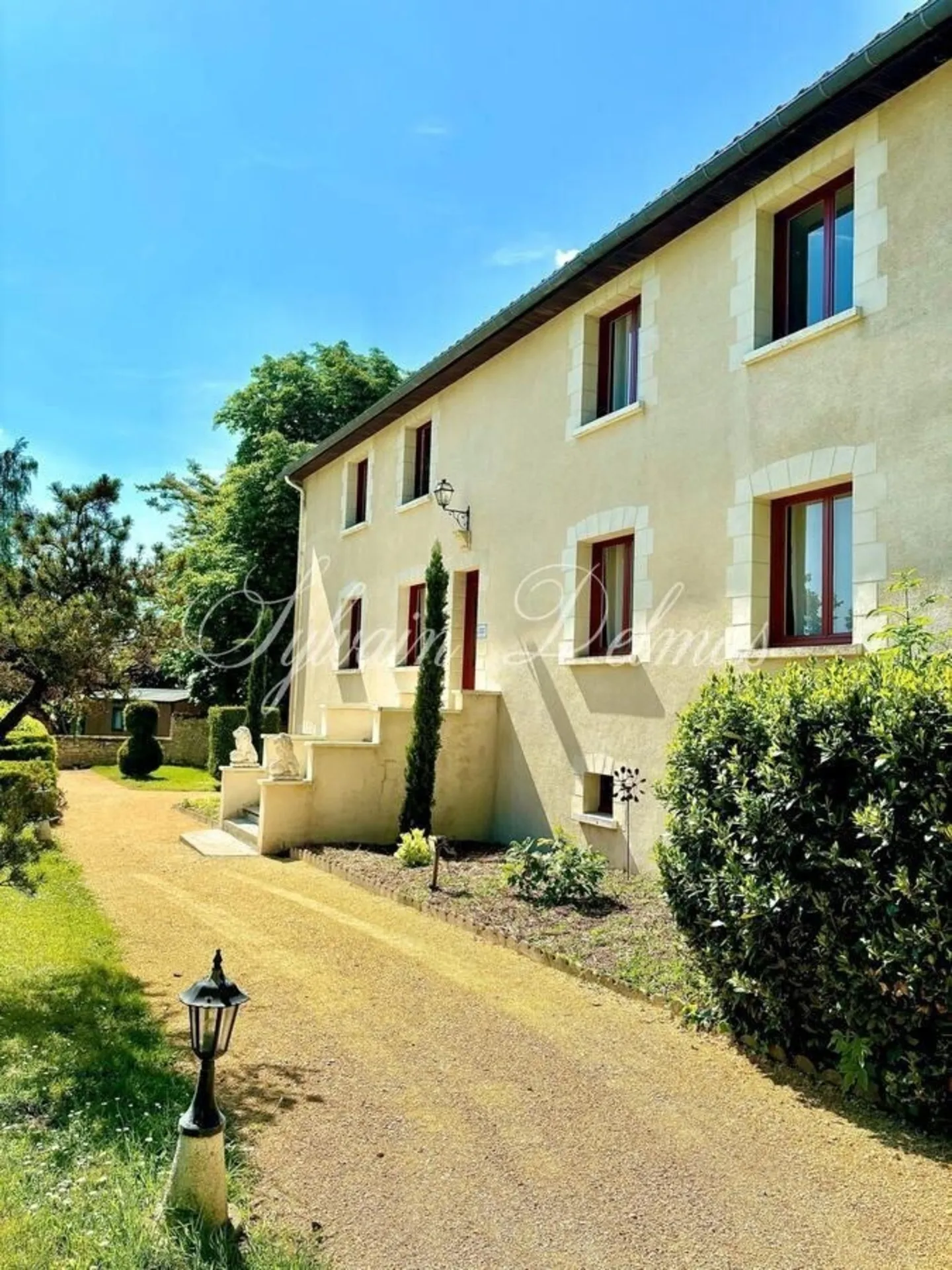 Majestic Napoleonic Château with 96 Beds and Extensive Event Facilities 2
