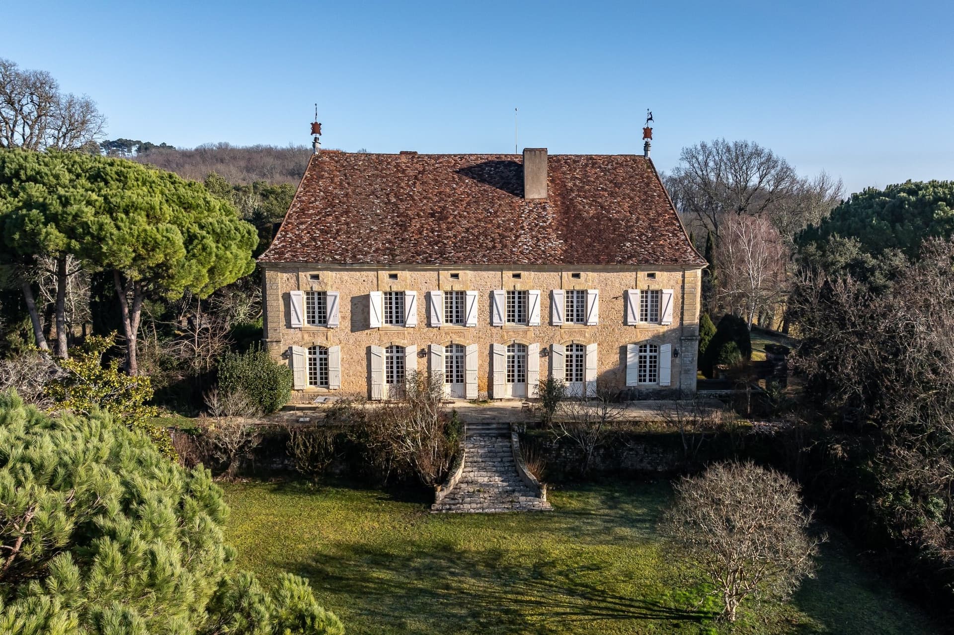 Charming 18th Century Manor Overlooking The Dordogne River
