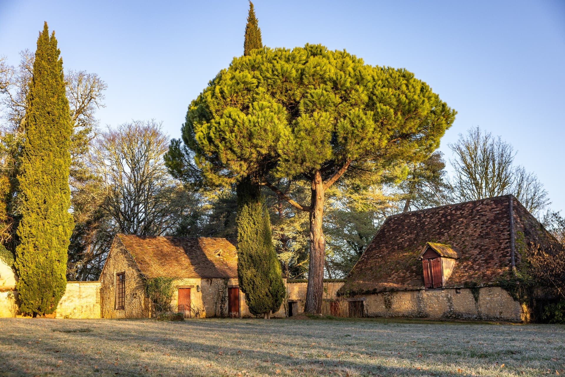 Charming 18th Century Manor Overlooking The Dordogne River 5