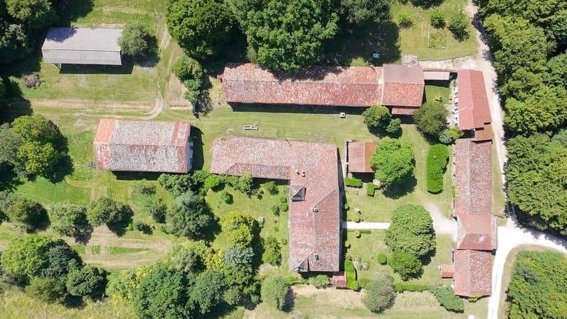 Exceptional 18th Century Manor House Set Within 8.5 Hectares of Nature 5