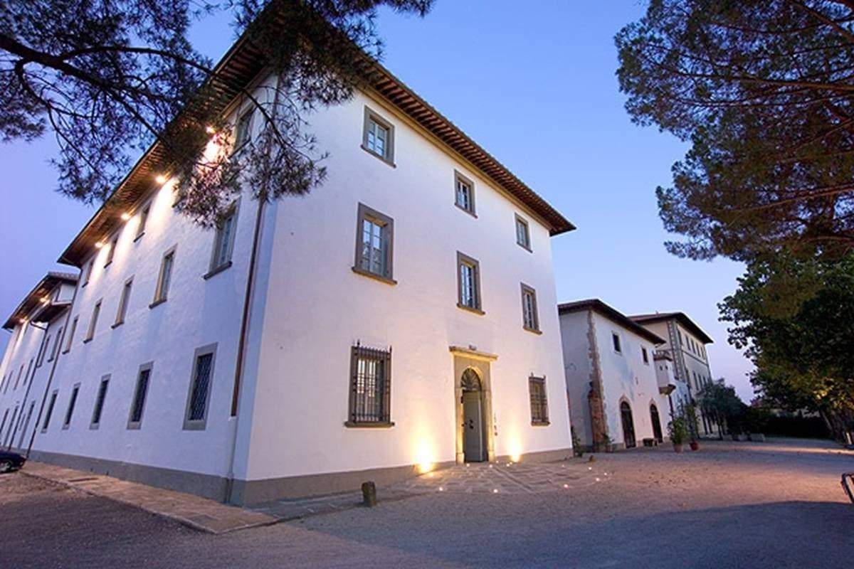 Medicean Estate in the Heart of Tuscany with 35 Apartments — in Italy