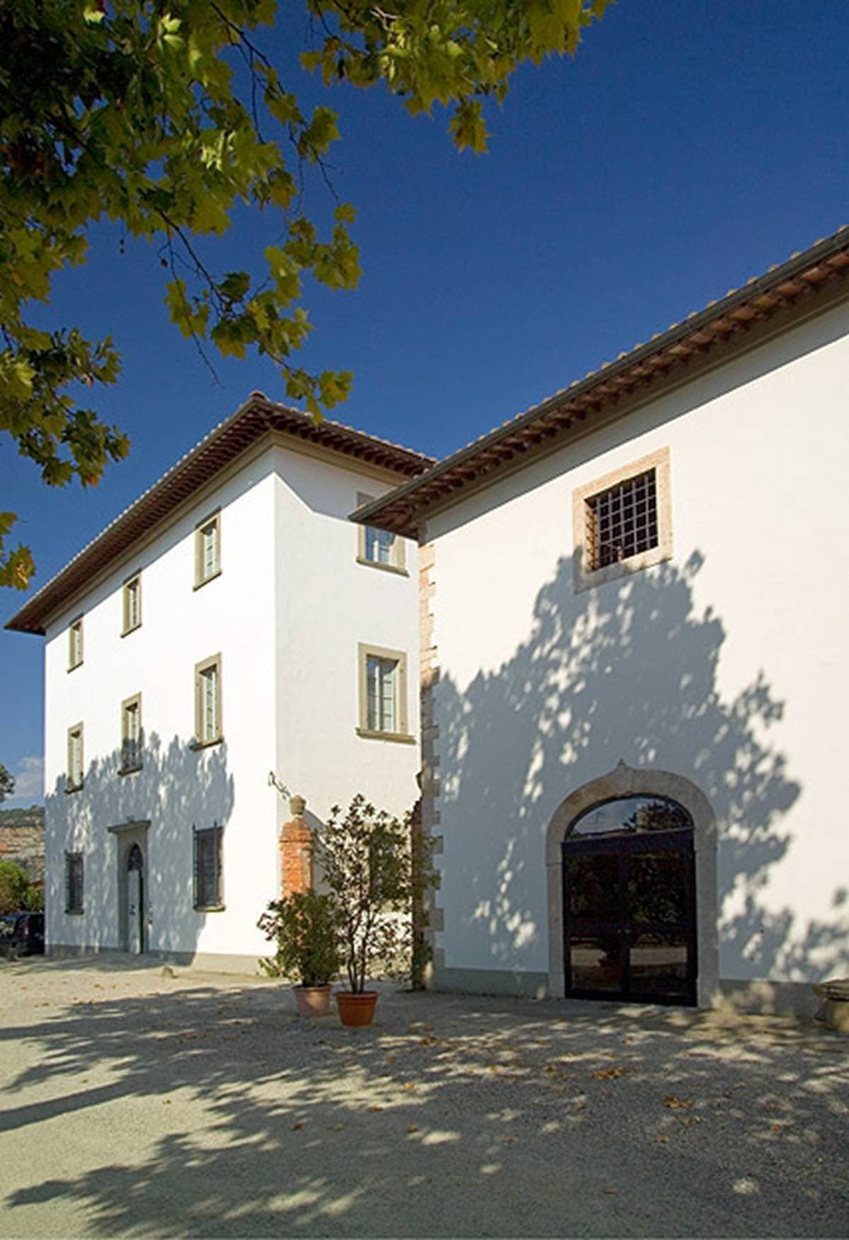 Medicean Estate in the Heart of Tuscany with 35 Apartments 3