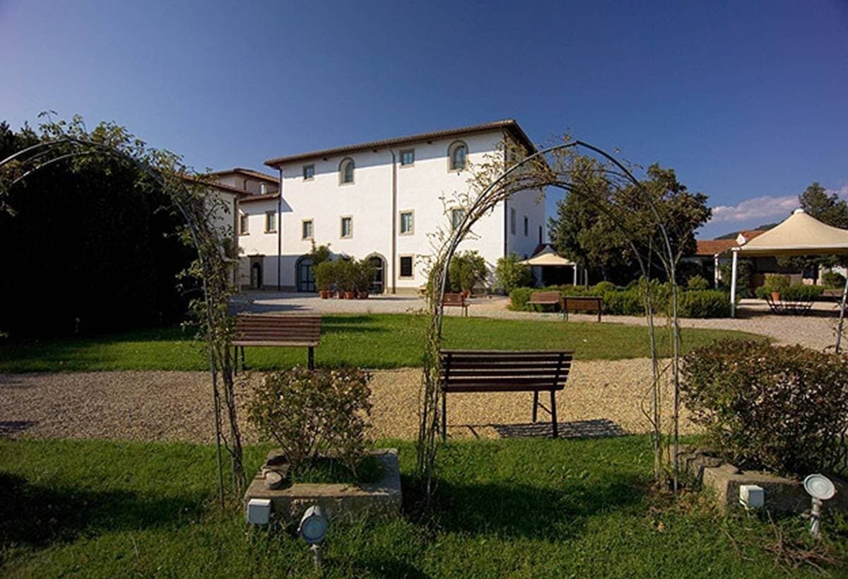Medicean Estate in the Heart of Tuscany with 35 Apartments 5