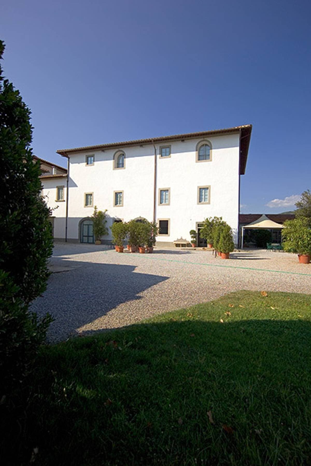 Medicean Estate in the Heart of Tuscany with 35 Apartments 5