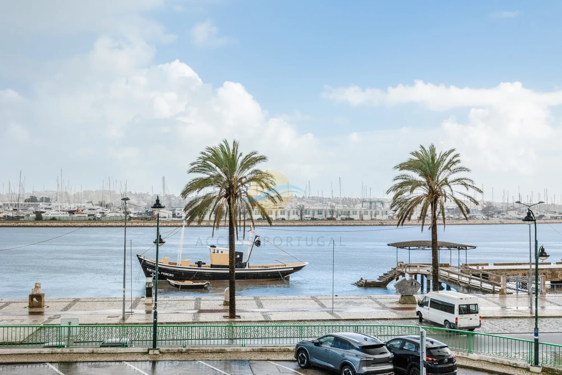 Casa Tartaruga: Iconic Riverside Residence With Investment Potential 3