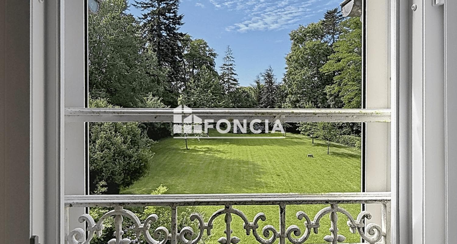 Charming 19th Century Castle with 9 Bedrooms 5