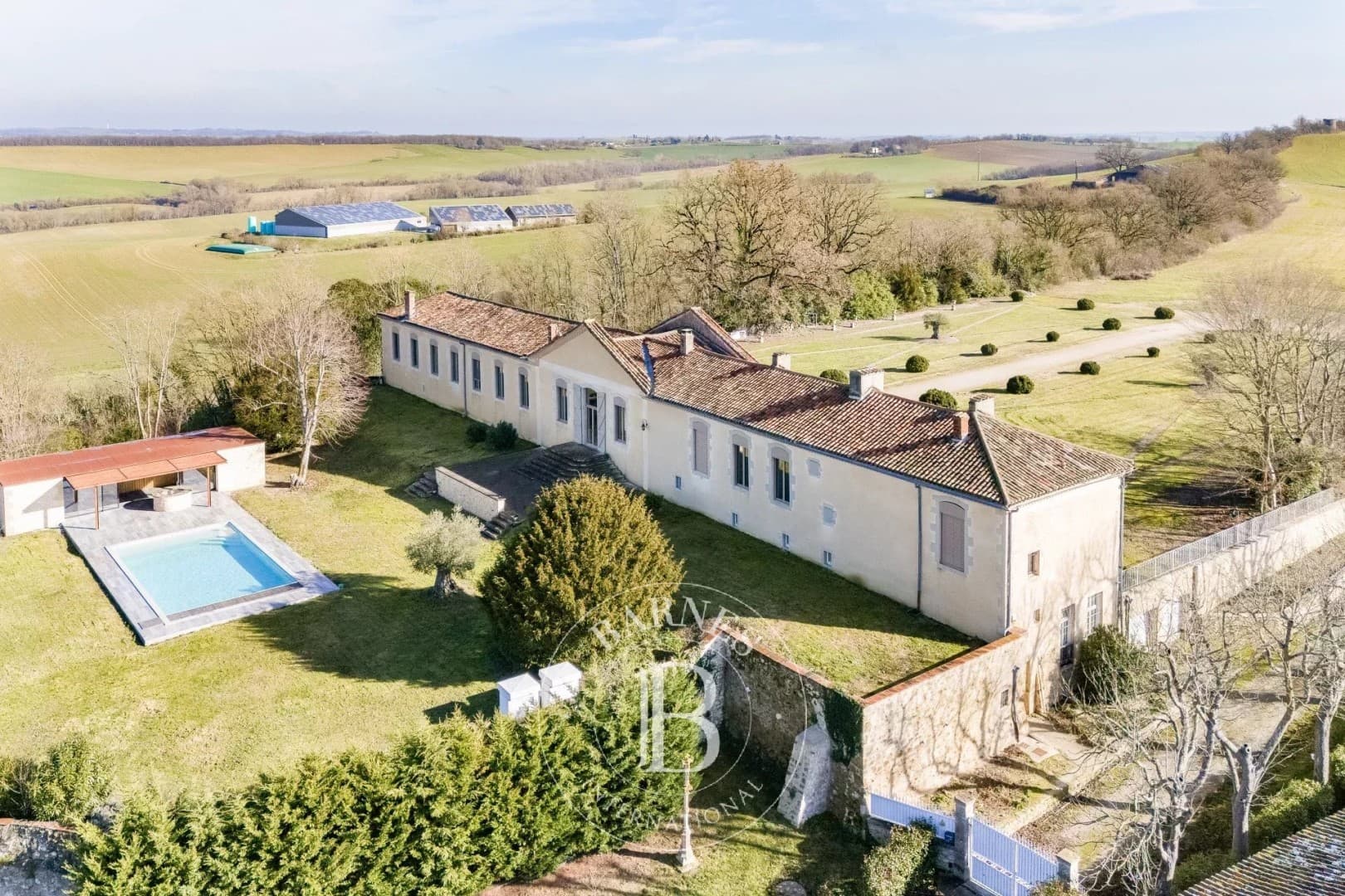 Elegant 1750s Charterhouse With Pool And Scenic Views 5