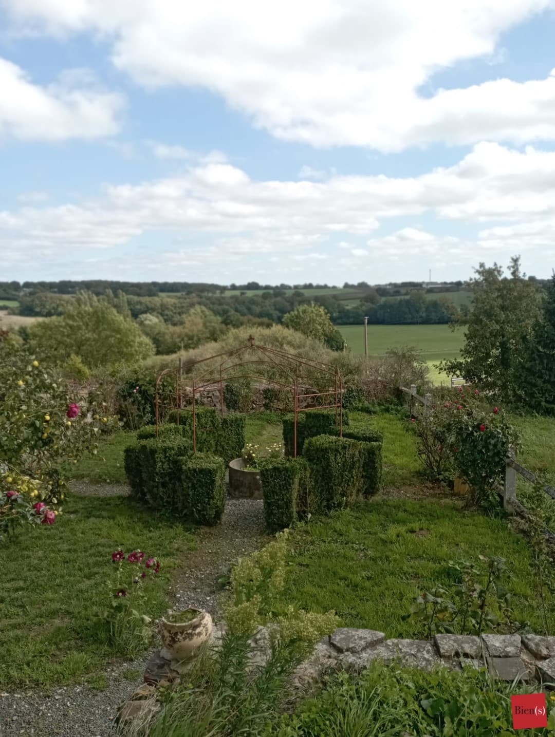 Historic Castle With Swimming Pool And Cellar 4