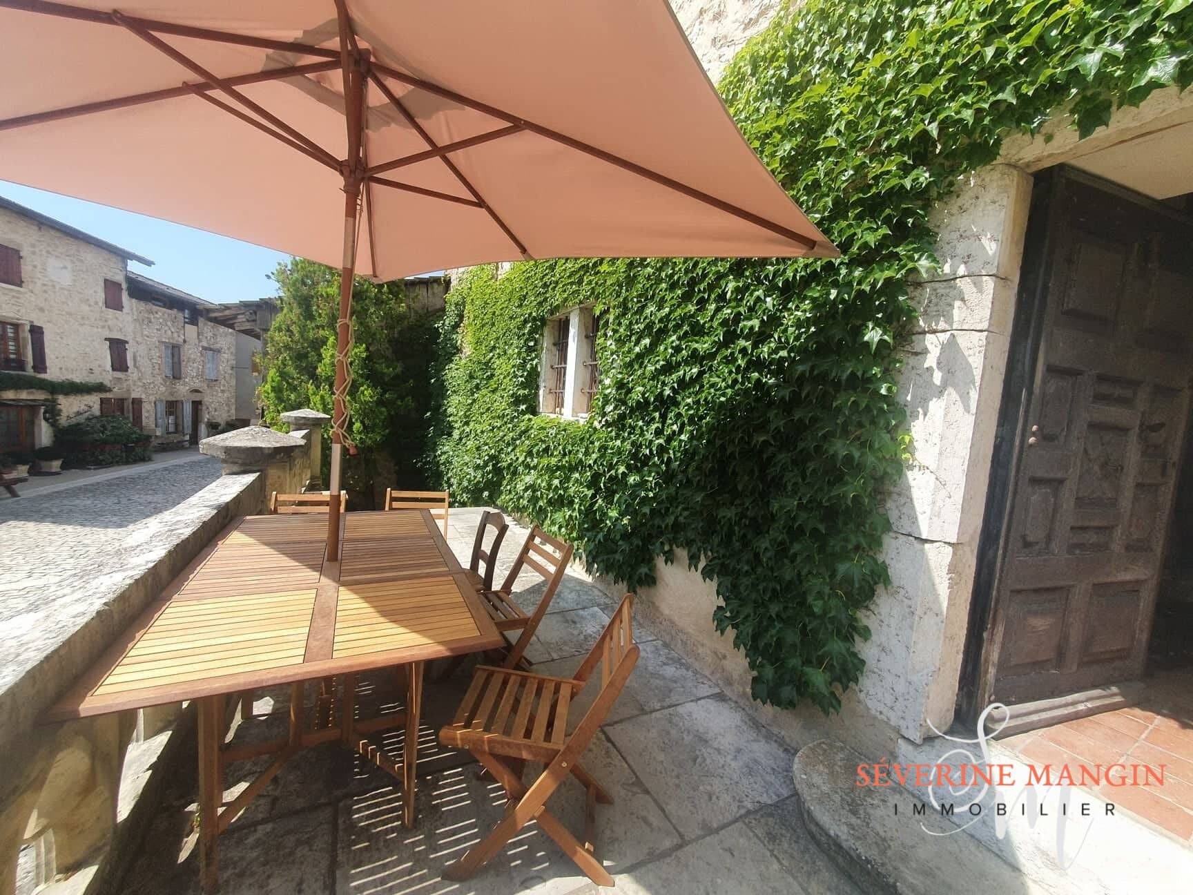 Château Prunier With Panoramic Views And Historic Charm 3