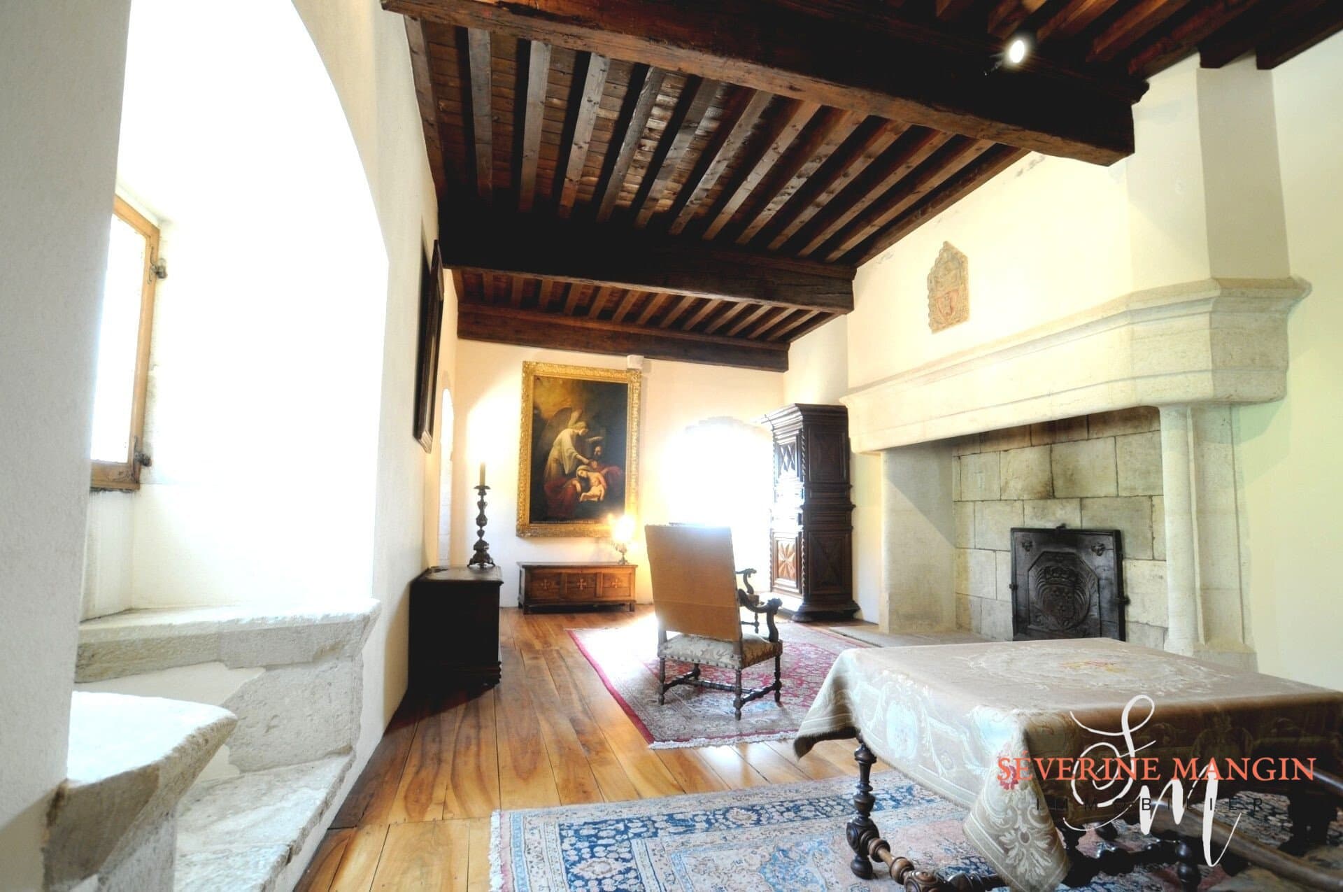 Château Prunier With Panoramic Views And Historic Charm 4