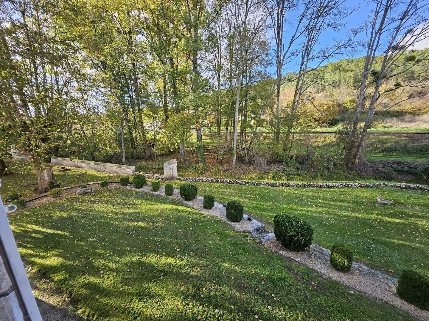 Elegant Château With 7 Bedrooms And Majestic Park 3