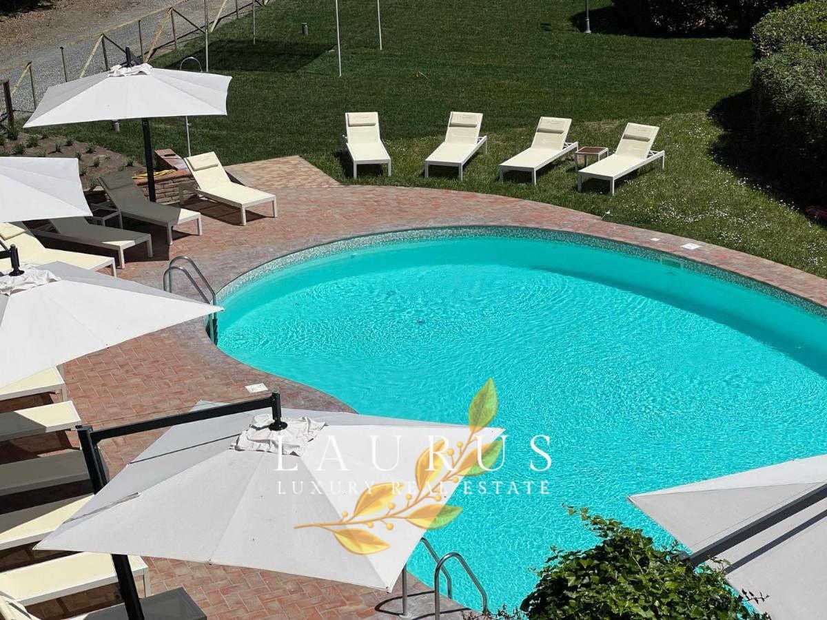 Historic Castle With 19 Apartments And Swimming Pools In Tuscany 5