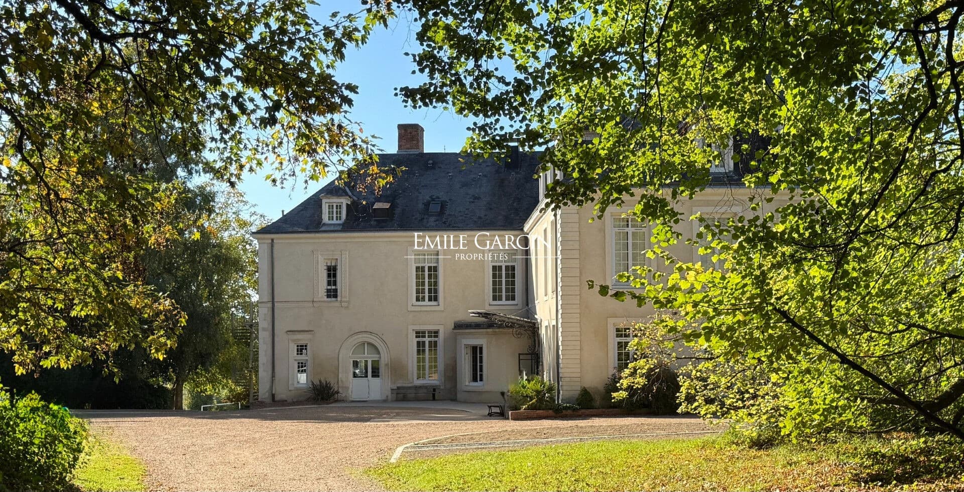 Castle 600 Sqm 11 Bedrooms 3