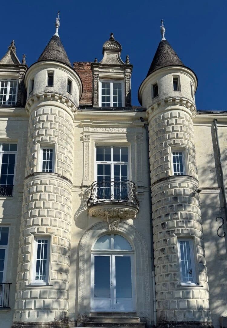 Castle 600 Sqm 11 Bedrooms 4