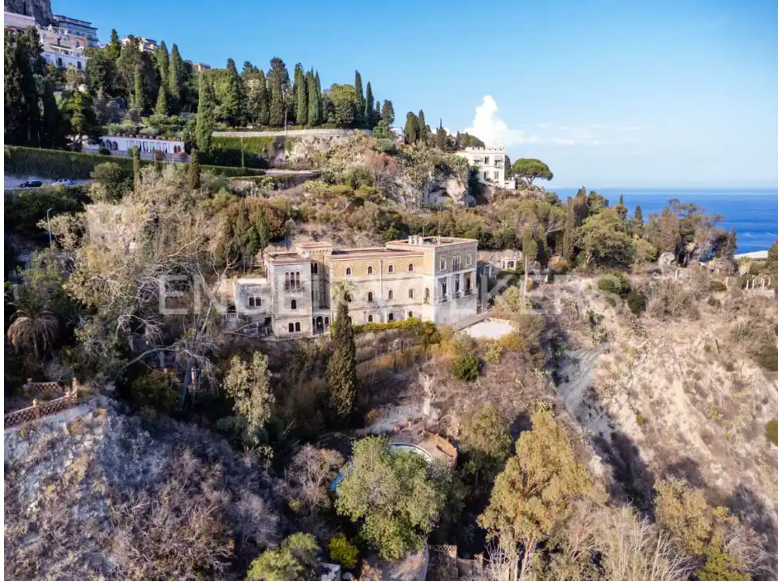 Magnificent Villa With Panoramic Views And Historical Artifacts In Taormina 2