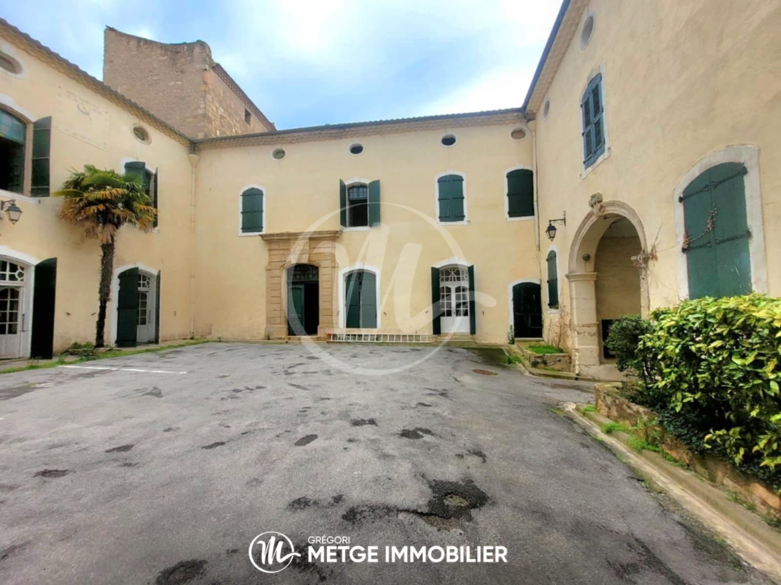 Historic Château de Puimisson With Panoramic Views 3