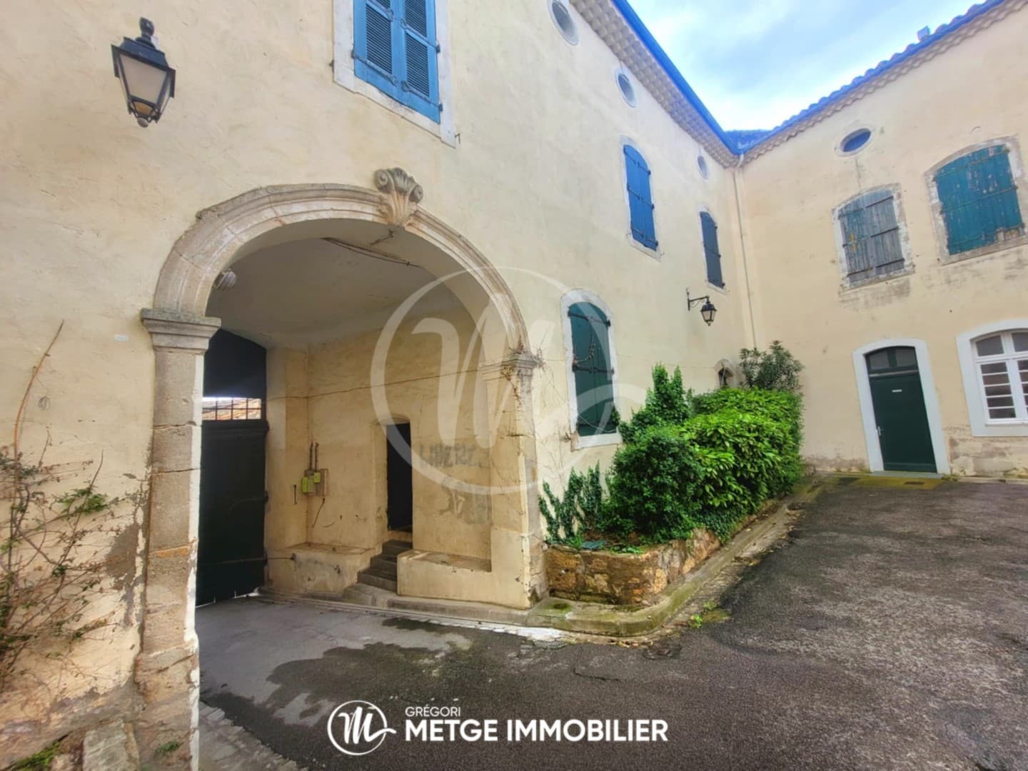 Historic Château de Puimisson With Panoramic Views 4
