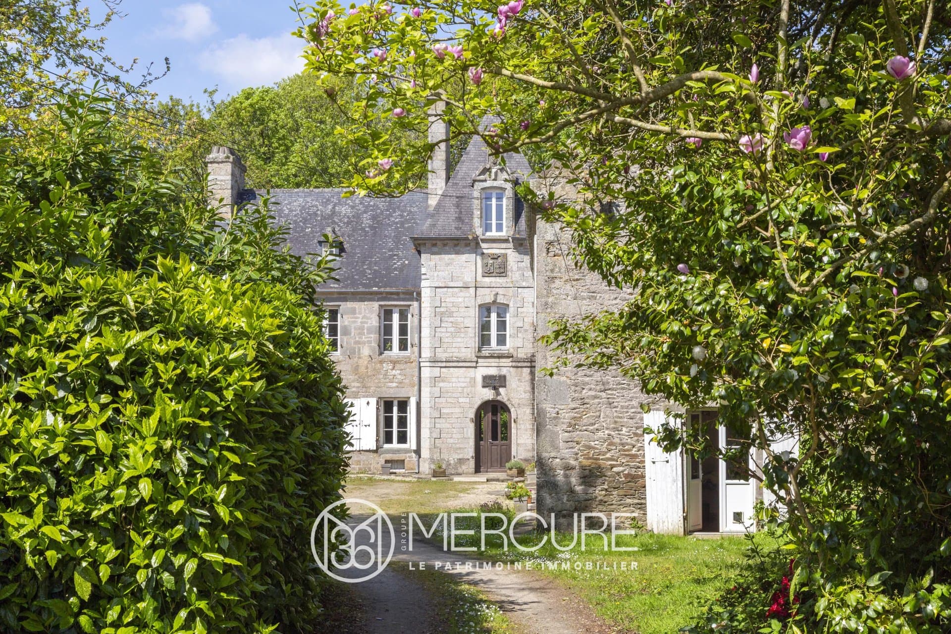 Charming 19th Century Manor House Set in 39 Hectares of Grounds 2