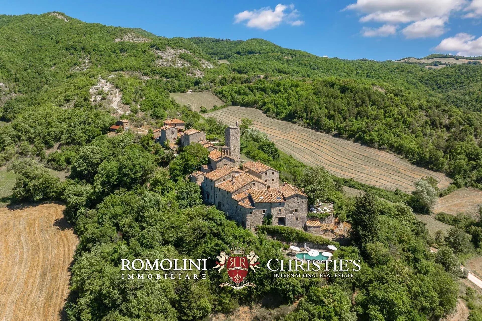 Restored Medieval Castle Boutique Hotel in Marche 4