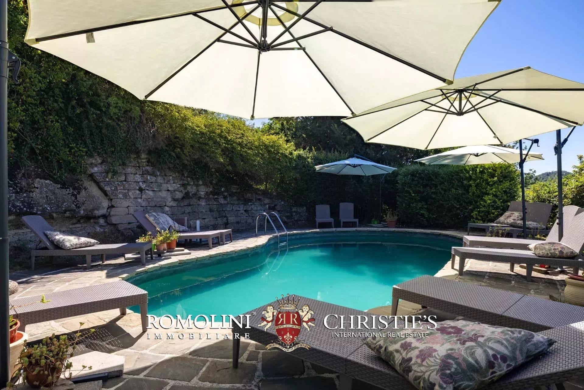 Restored Medieval Castle Boutique Hotel in Marche 4