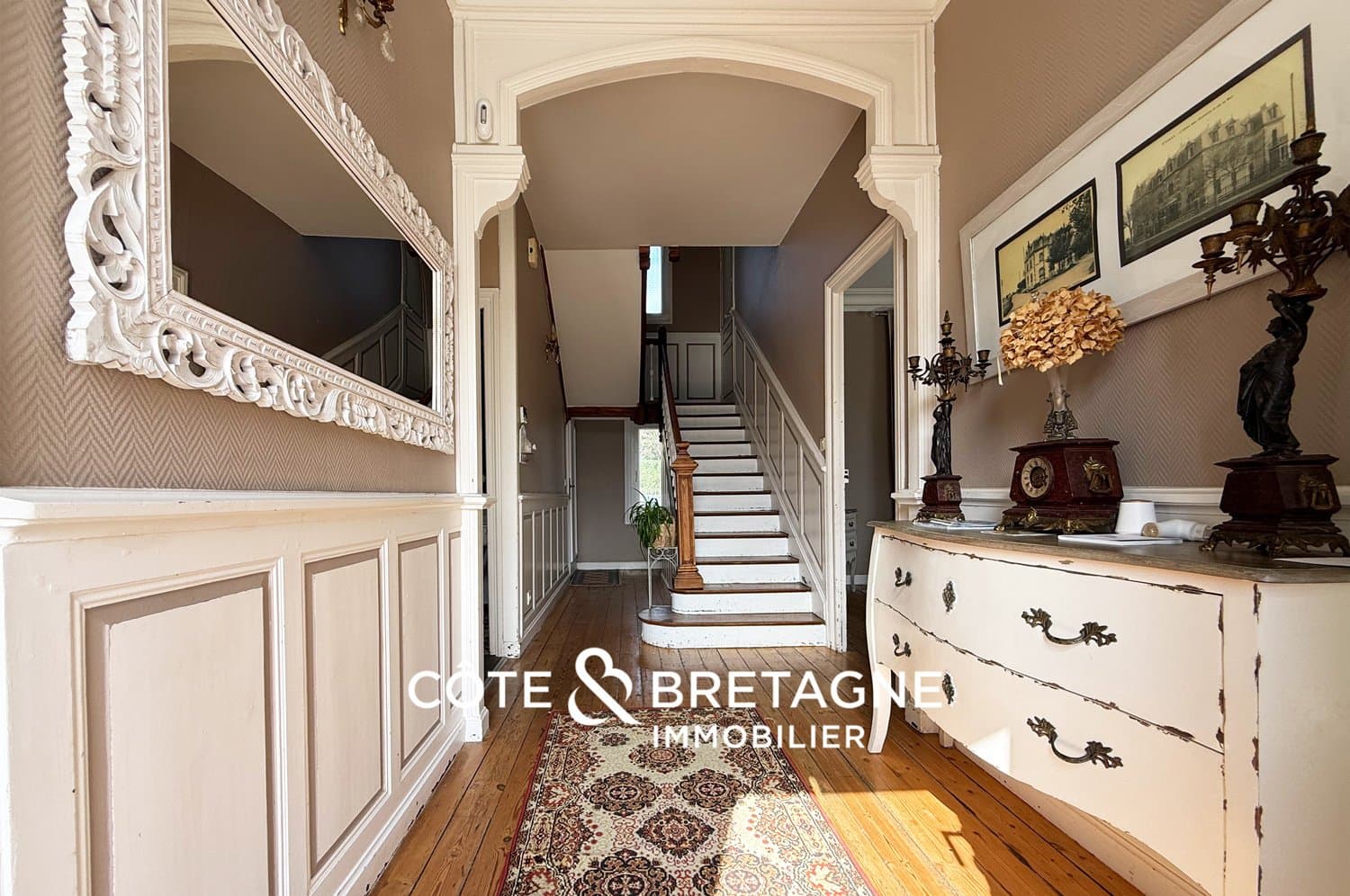 Elegant Early 20th Century Character Property With Pool And Rental Potential 4