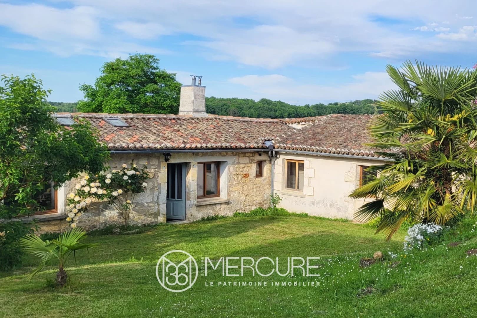 Charming 13th Century Castle With Pool And Expansive Grounds 5