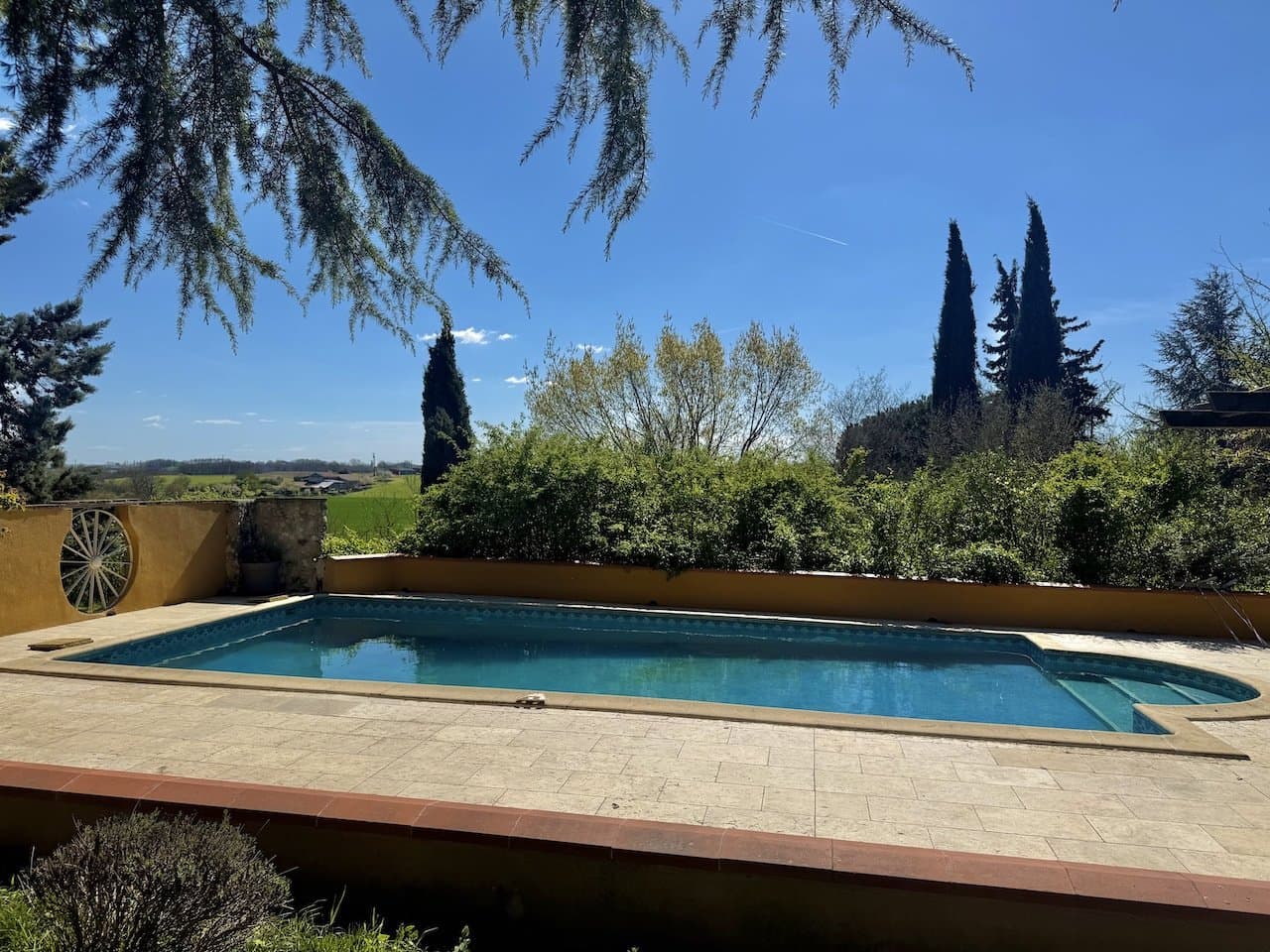 Charming House With Gîte, Pool, And 3 Hectares Of Land 2