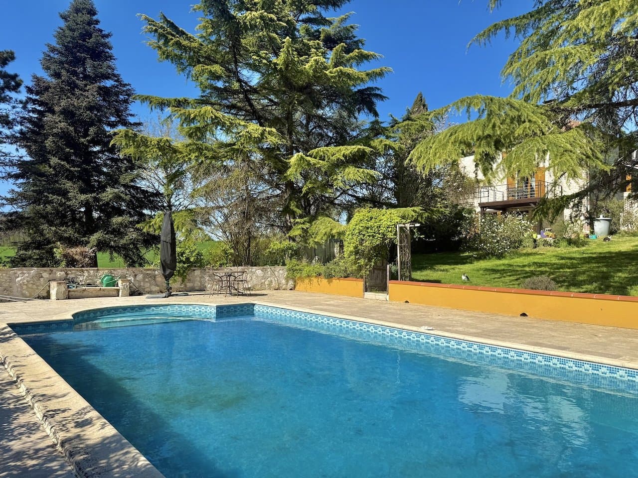 Charming House With Gîte, Pool, And 3 Hectares Of Land 3