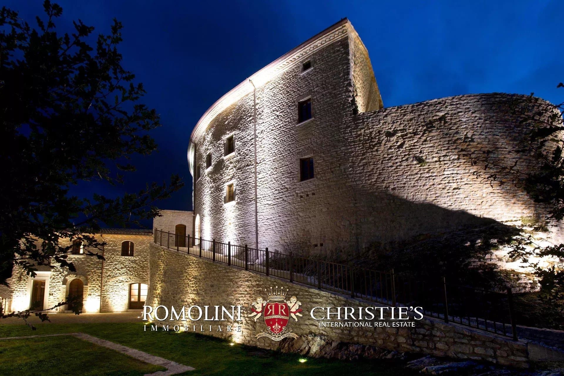 Castle, Luxury Boutique Hotel For Sale In Marche 2