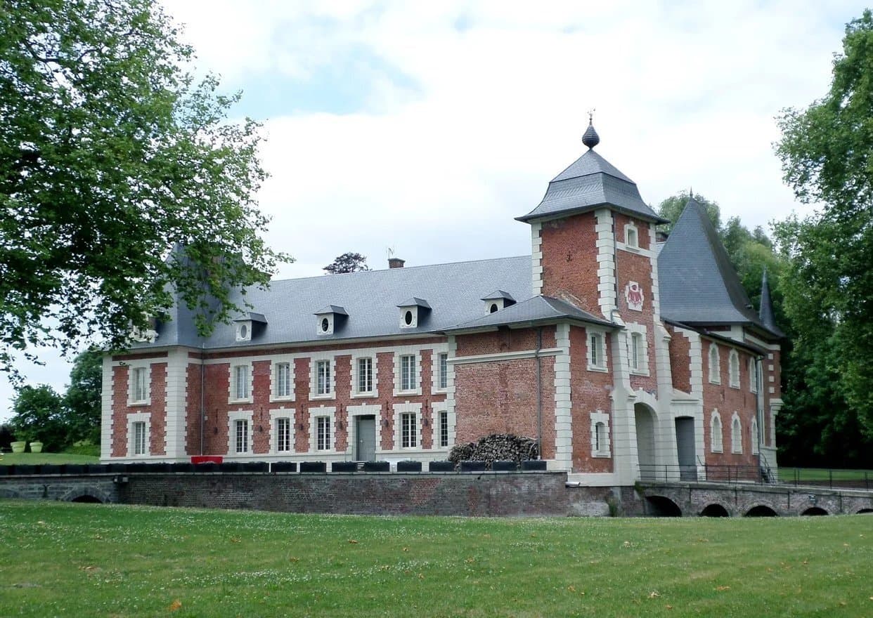 Nord: Castle 1200m2