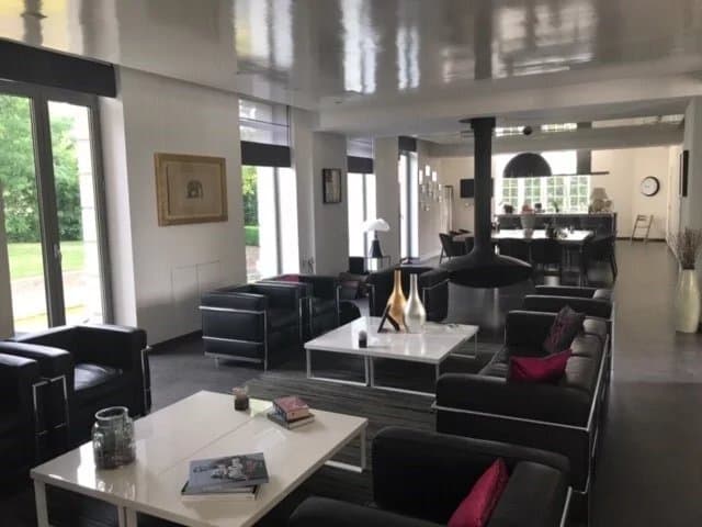 Nord: Castle 1200m2 2