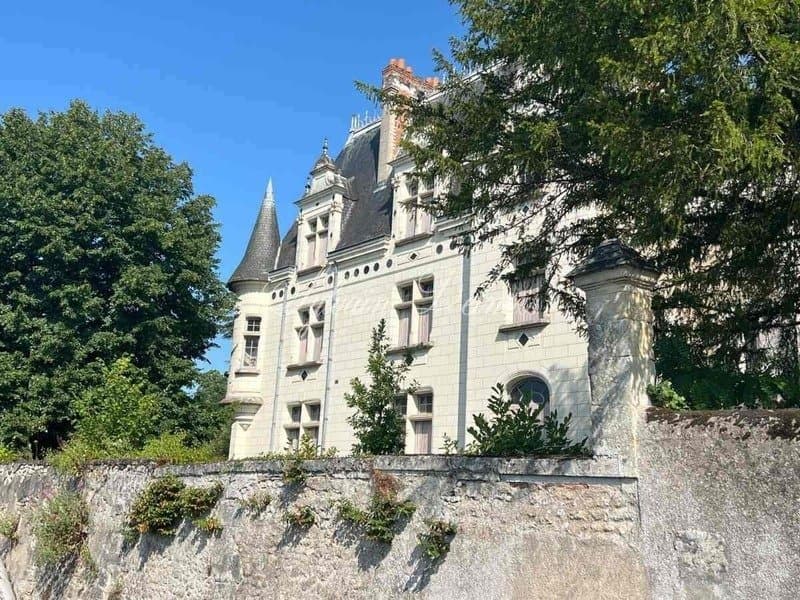16 Room Property For Sale Near Amboise (37)