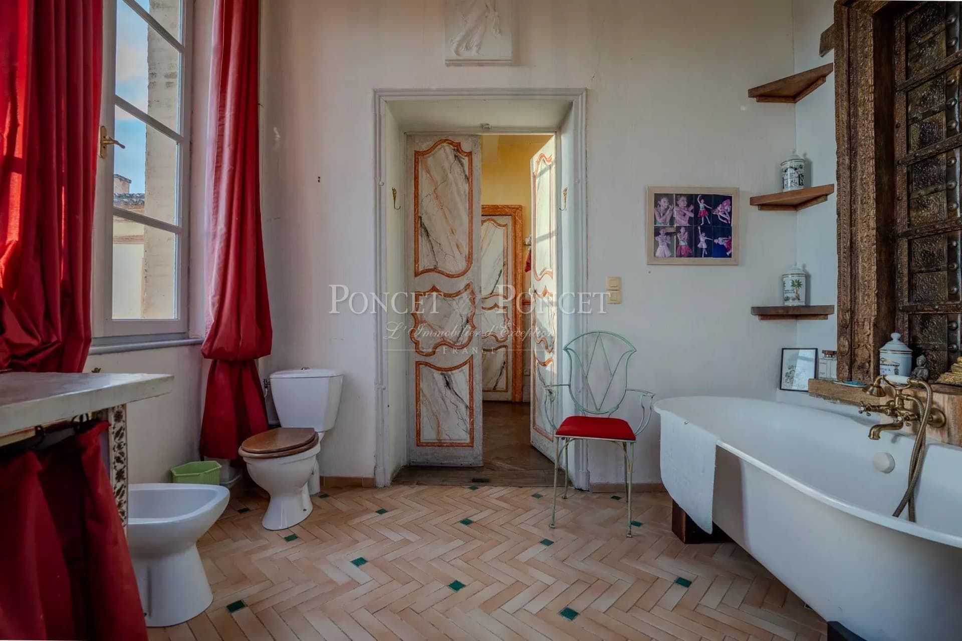 18th Century Château With Tuscan Inspiration 3