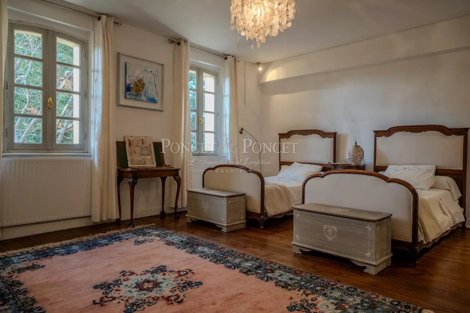18th Century Château With Tuscan Inspiration 4